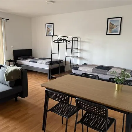Work & In Apartment Burscheid