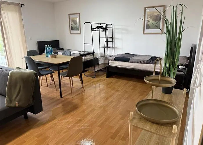 דירה Work & In בורשהיד